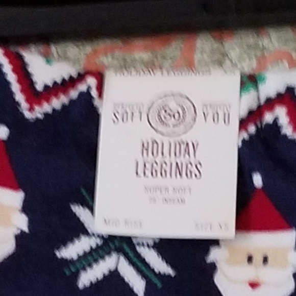 NWT Juniors SO Holiday Santa Leggings - Picture 6 of 6